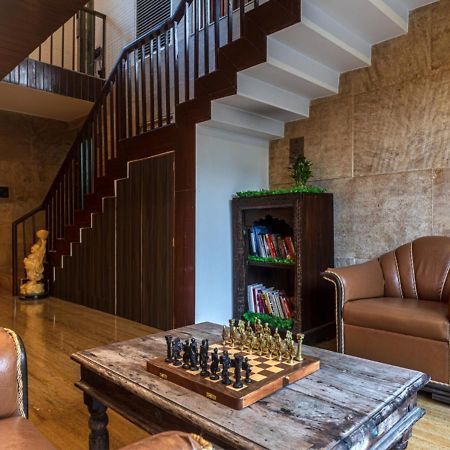 Saffronstays Urja, Lonavala - Private Villa With 2 Pools, Spa Room, Private Elevator & Waterfall Dış mekan fotoğraf