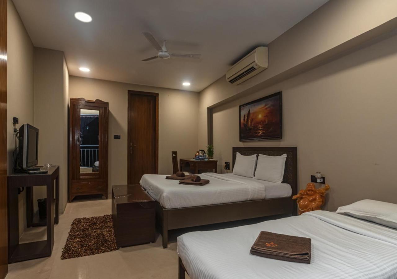 Saffronstays Urja, Lonavala - Private Villa With 2 Pools, Spa Room, Private Elevator & Waterfall Dış mekan fotoğraf